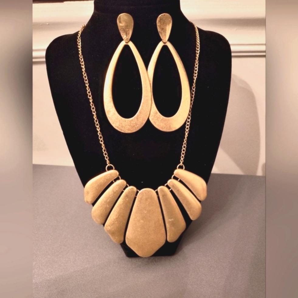 2pc Dress It Up Set 20$